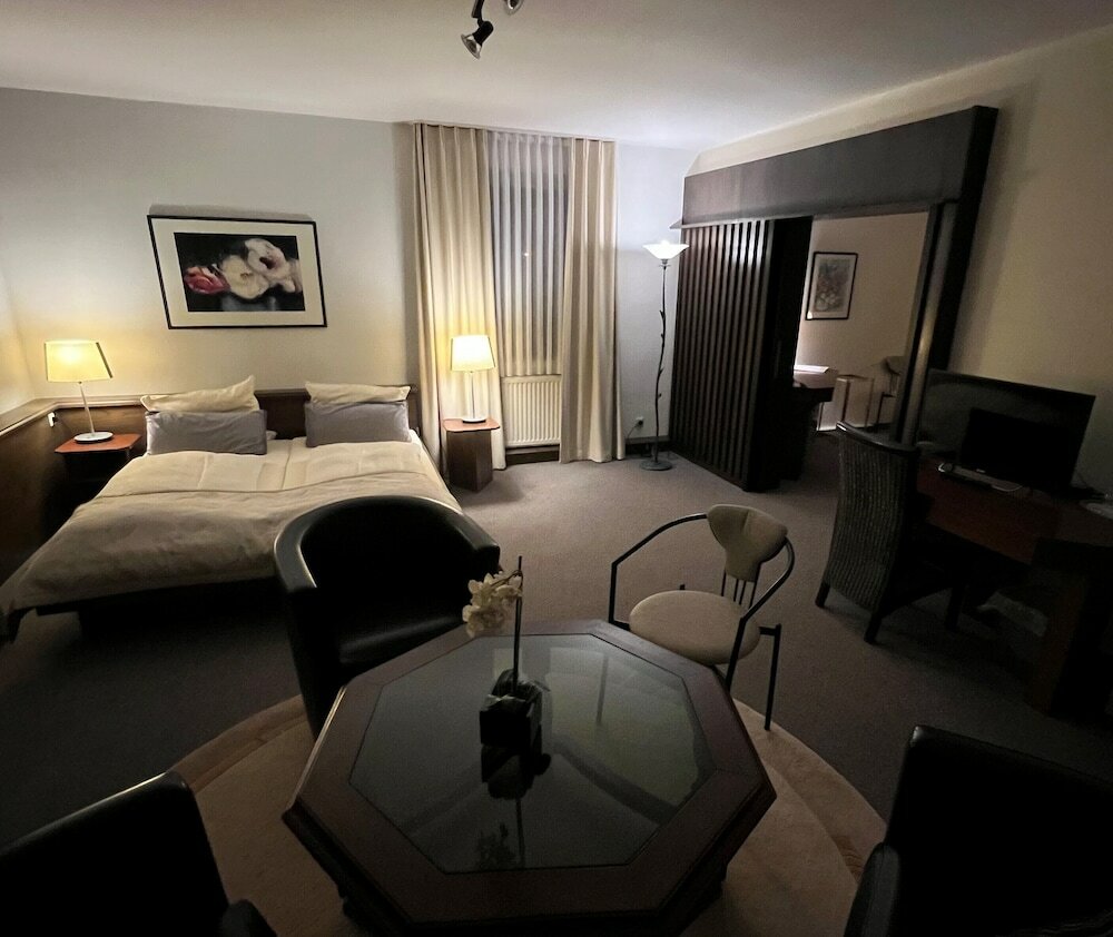 Фото Hotel Exquisit