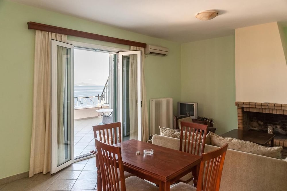 Фото Epidavros Seascape