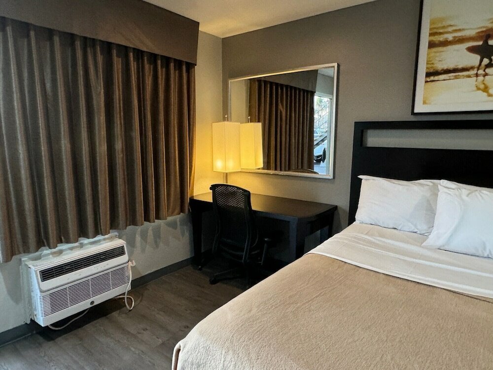 Фото El Cajon Inn & Suites