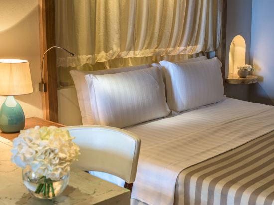 Фото Conrad Chia Laguna Sardinia