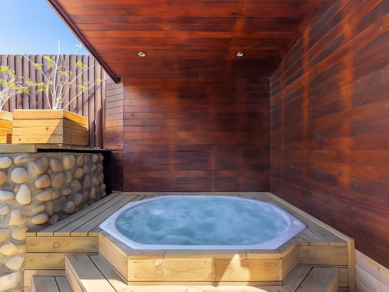 Фото Knysna Log-Inn Hotel