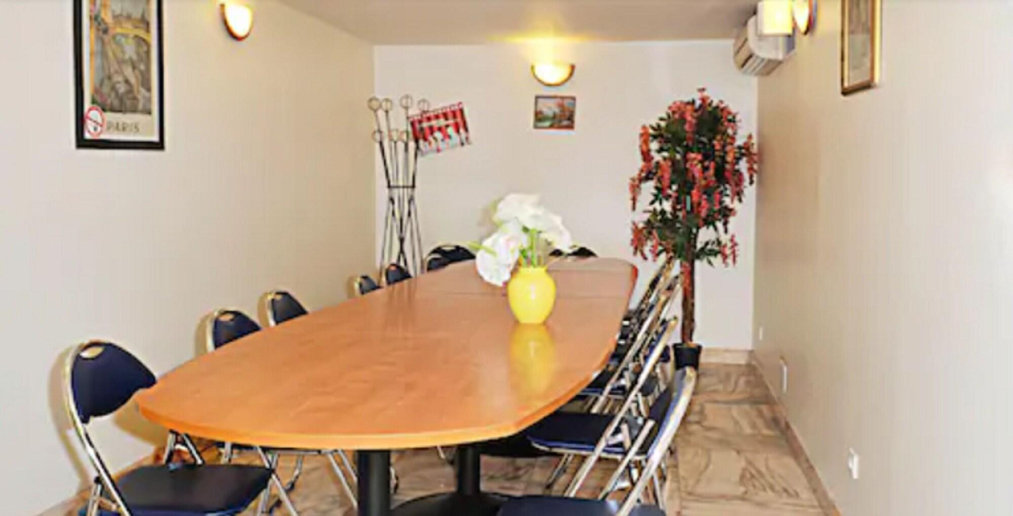 Фото Hotel Au Cadran Bleu