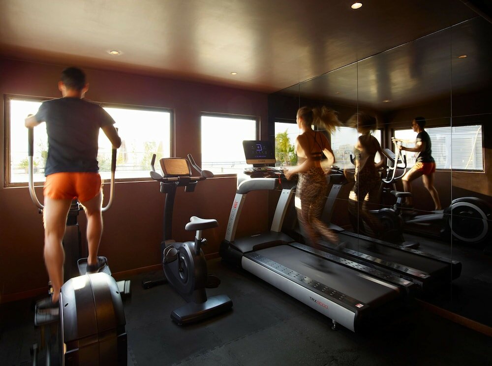 Фото Brown Acropol