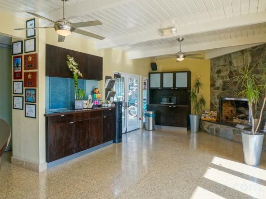 Фото Inn at East Beach