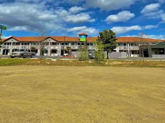 Фото SureStay Hotel by Best Western Williams