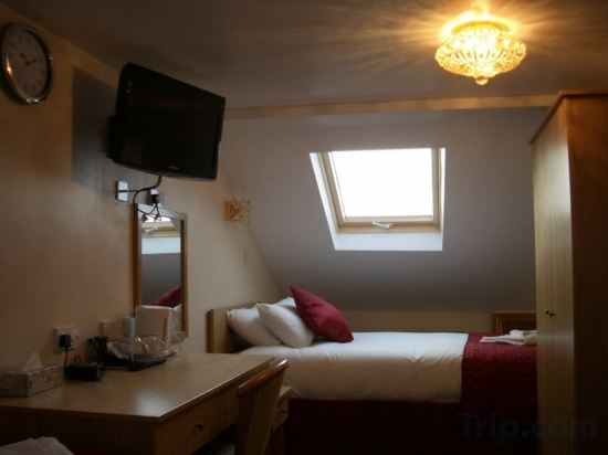 Фото Britannia Inn Hotel