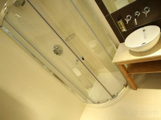 Фото Mornington London Kensington