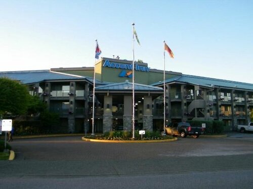 Внешний вид отеля Accent Inns Vancouver Airport в Ричмонде, фото 3