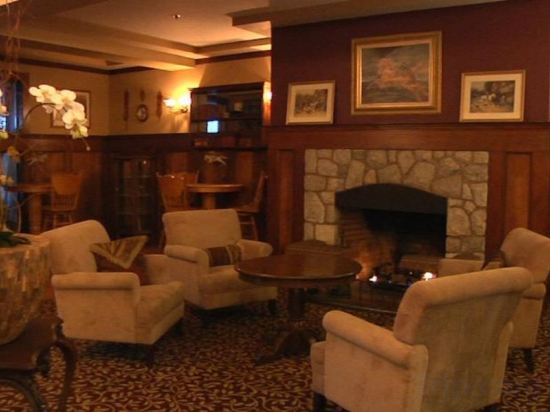 Фото Huntingdon Manor Hotel