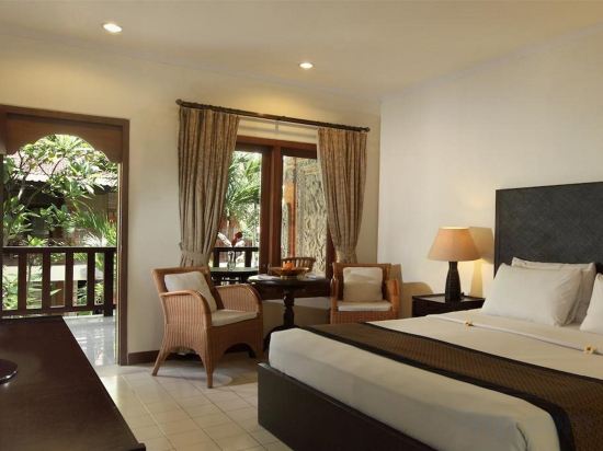 Фото Griya Santrian