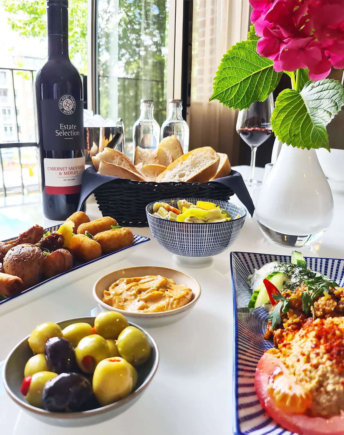 Фото Luxury Suites Amsterdam