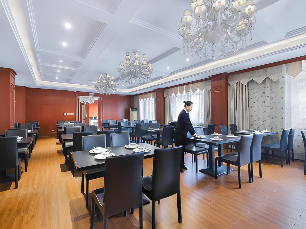 Фото Vienna Classic Hotel Hangzhou Linan