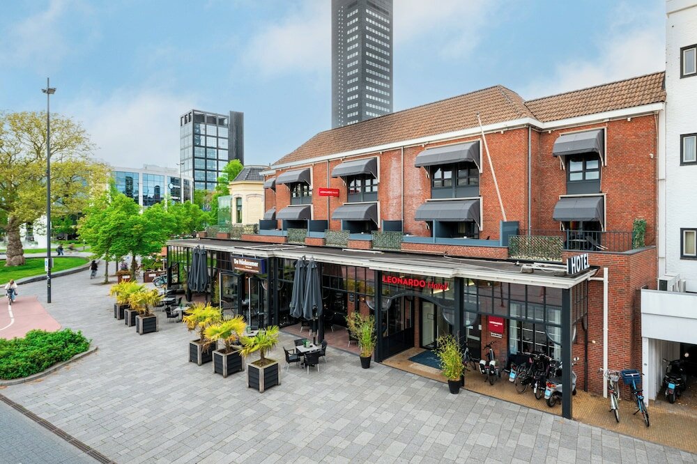 Фото Oranje Hotel Leeuwarden