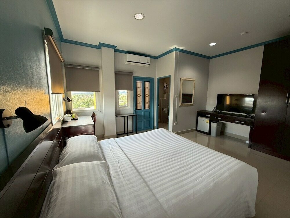 Фото Garden Hill Hotel
