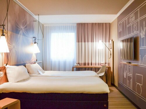 Внешний вид отеля Ibis Frankfurt Airport в Кельстербахе, фото 2