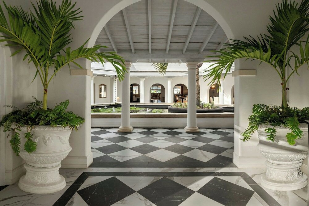 Фото Colony Club by Elegant Hotels