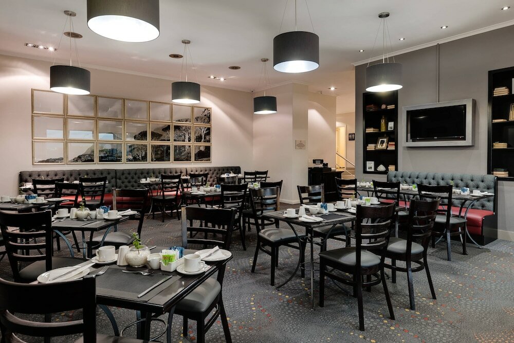 Фото Protea Hotel by Marriott Cape Town Tyger Valley