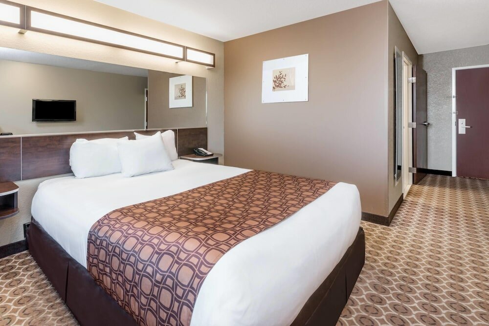 Фото Microtel Inn & Suites by Wyndham Dickinson