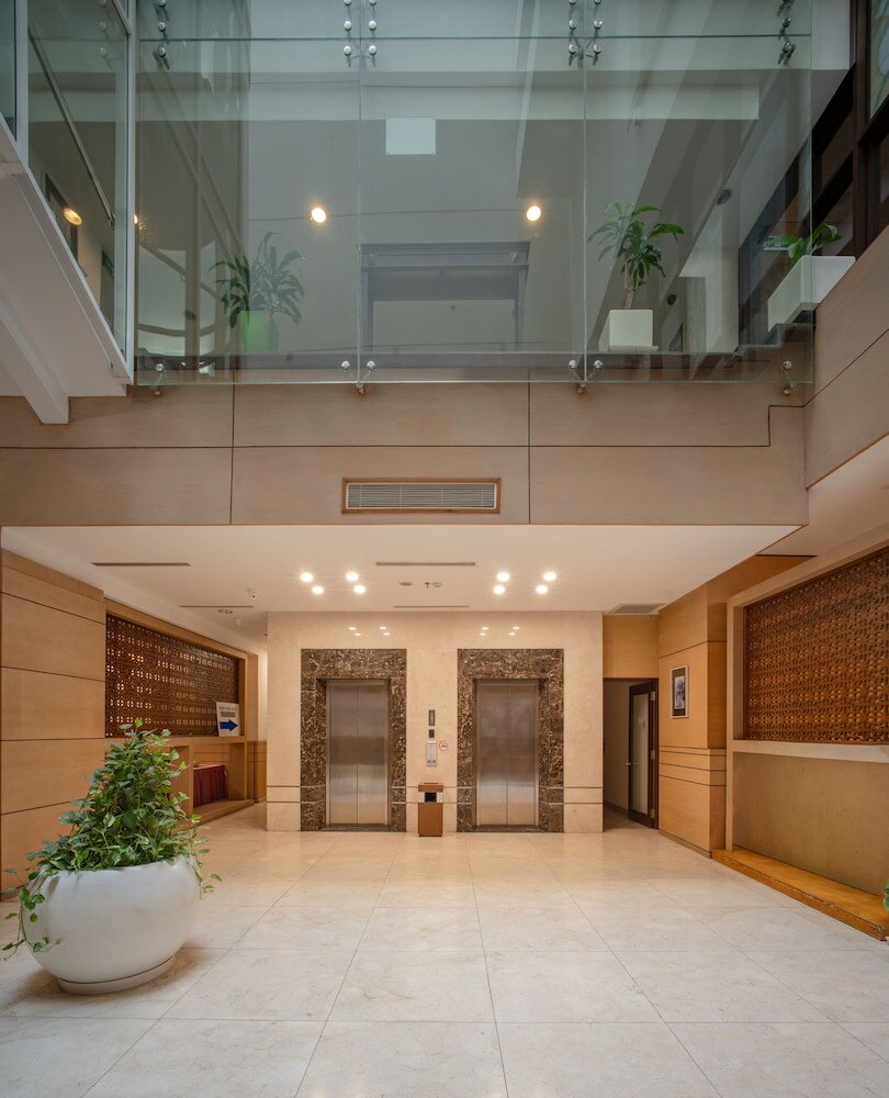 Фото Nhi Phi Hotel