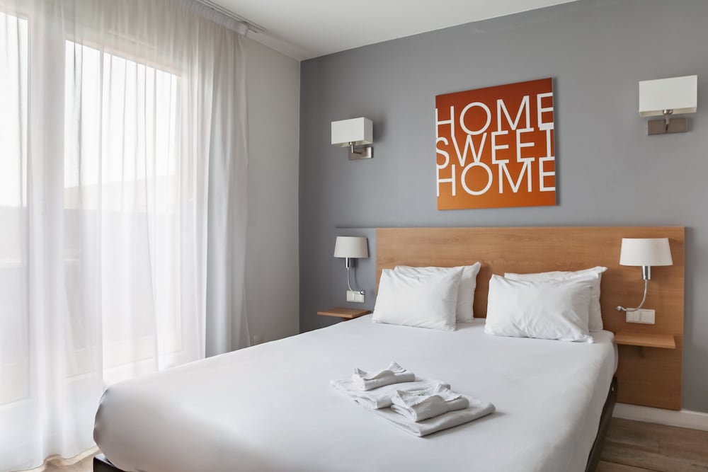 Фото Residhotel Marseille Grand Prado