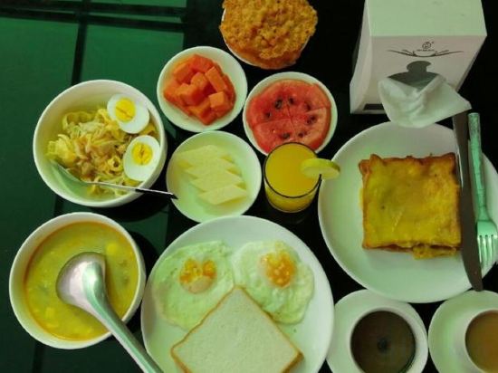 Фото Golden Gate China Town Hotel