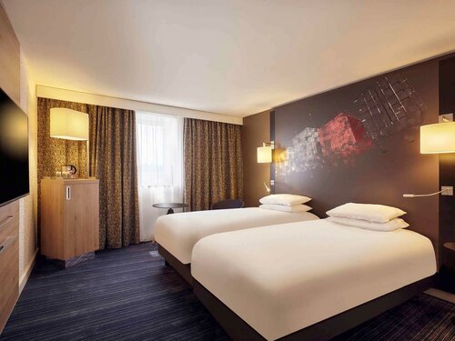 Гостиница Mercure Le Havre Centre Bassin du Commerce Hotel в Гавре