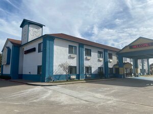 Гостиница Tropicana Inn and Suites