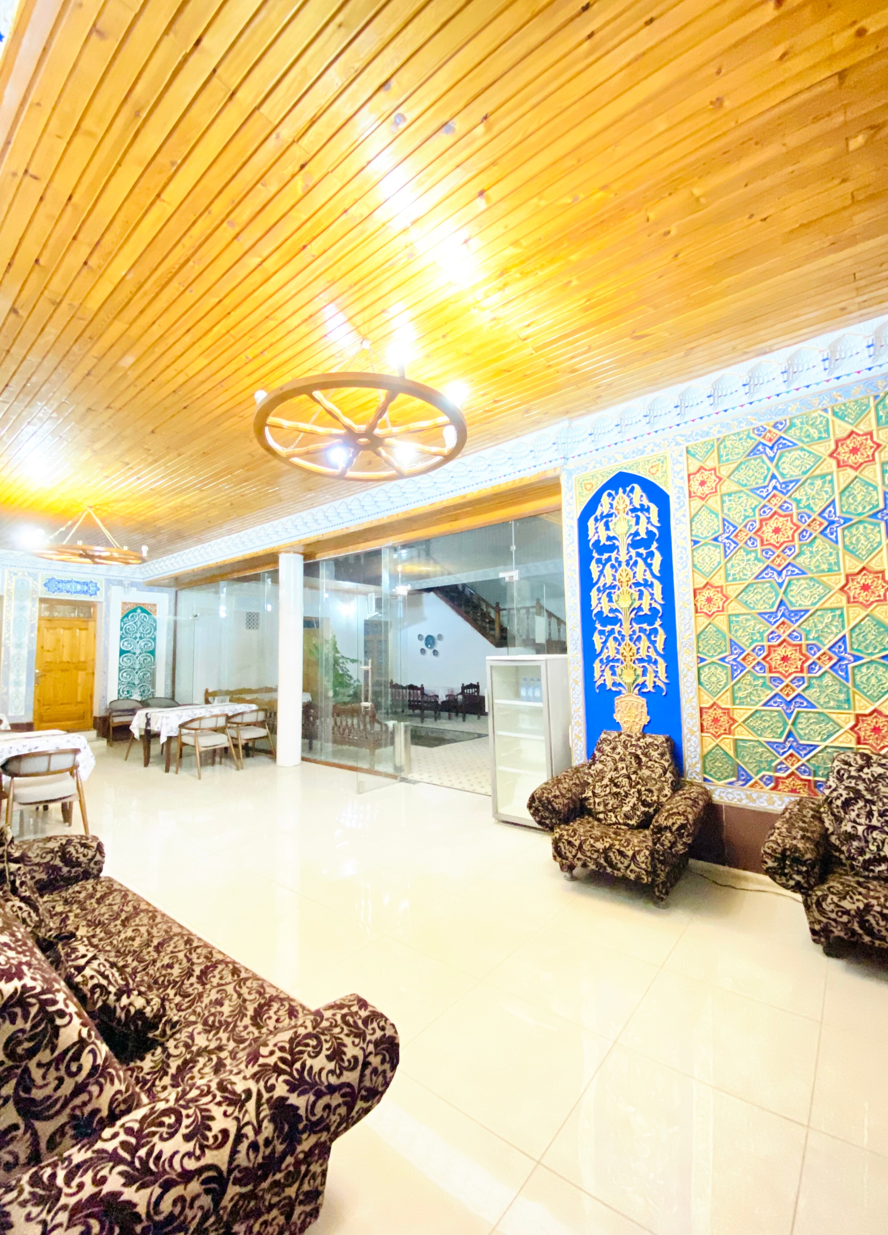 Фото Otkirbek Hotel