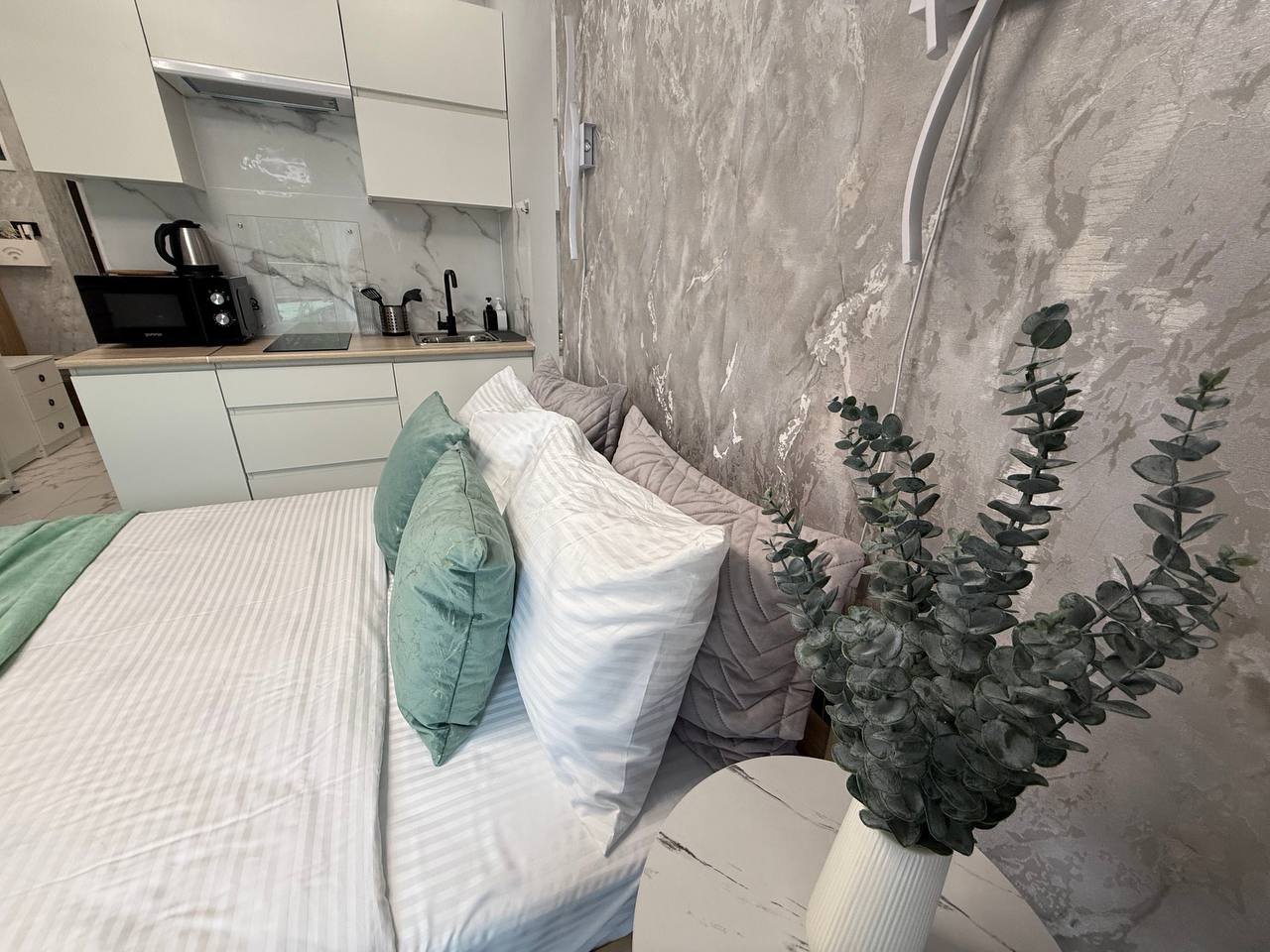 Фото МореСолнцаАпарт на улице Полтавская 21Ак1