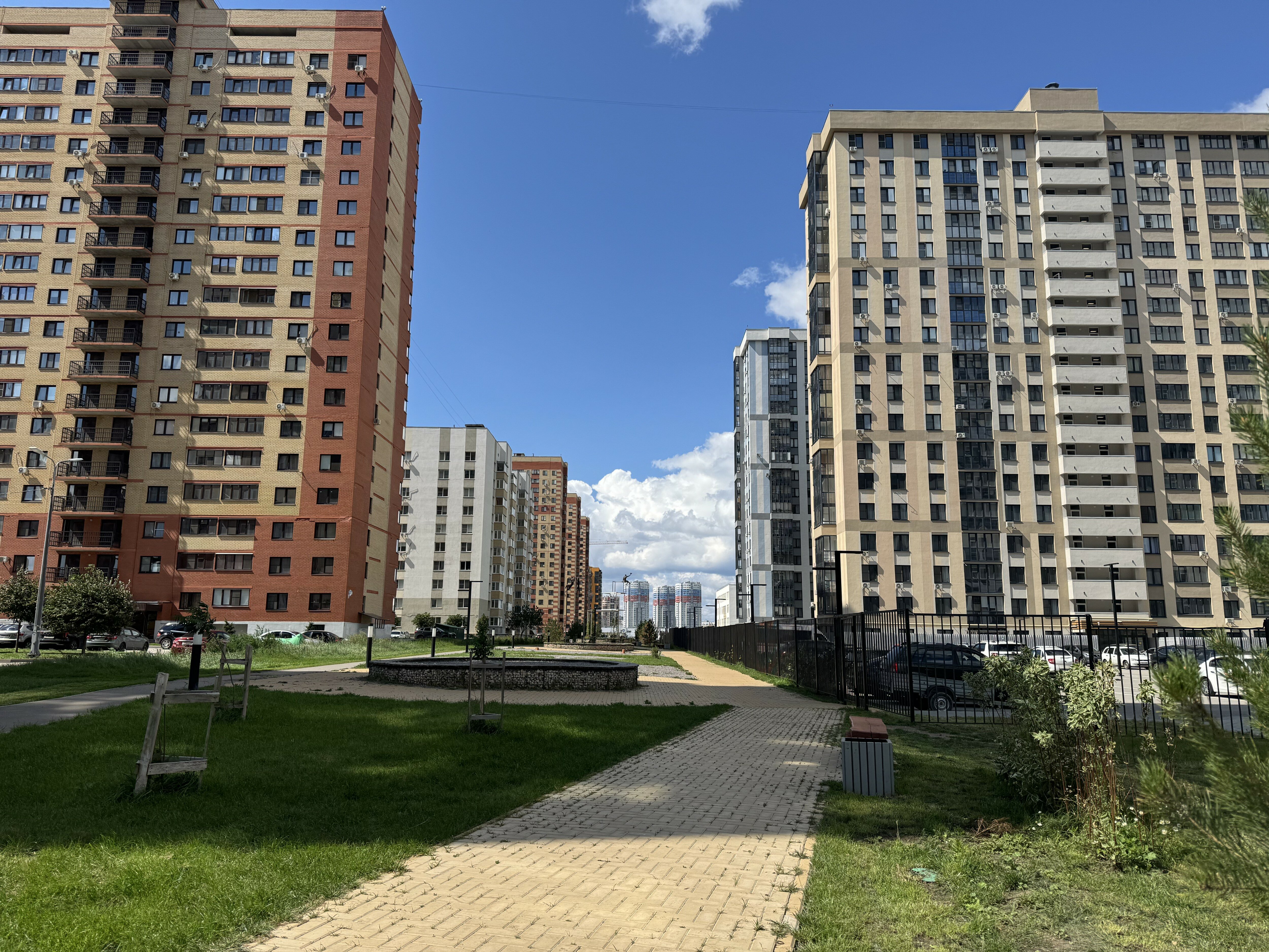 Фото Апартаменты на улице Зелёная