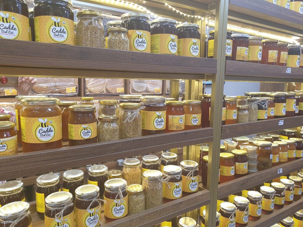 Honey and beekeeping Cadde Honey House, Istanbul, photo