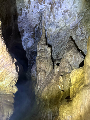 Landmark, attraction Пещера Южный Слон, Karachay‑Cherkess Republic, photo