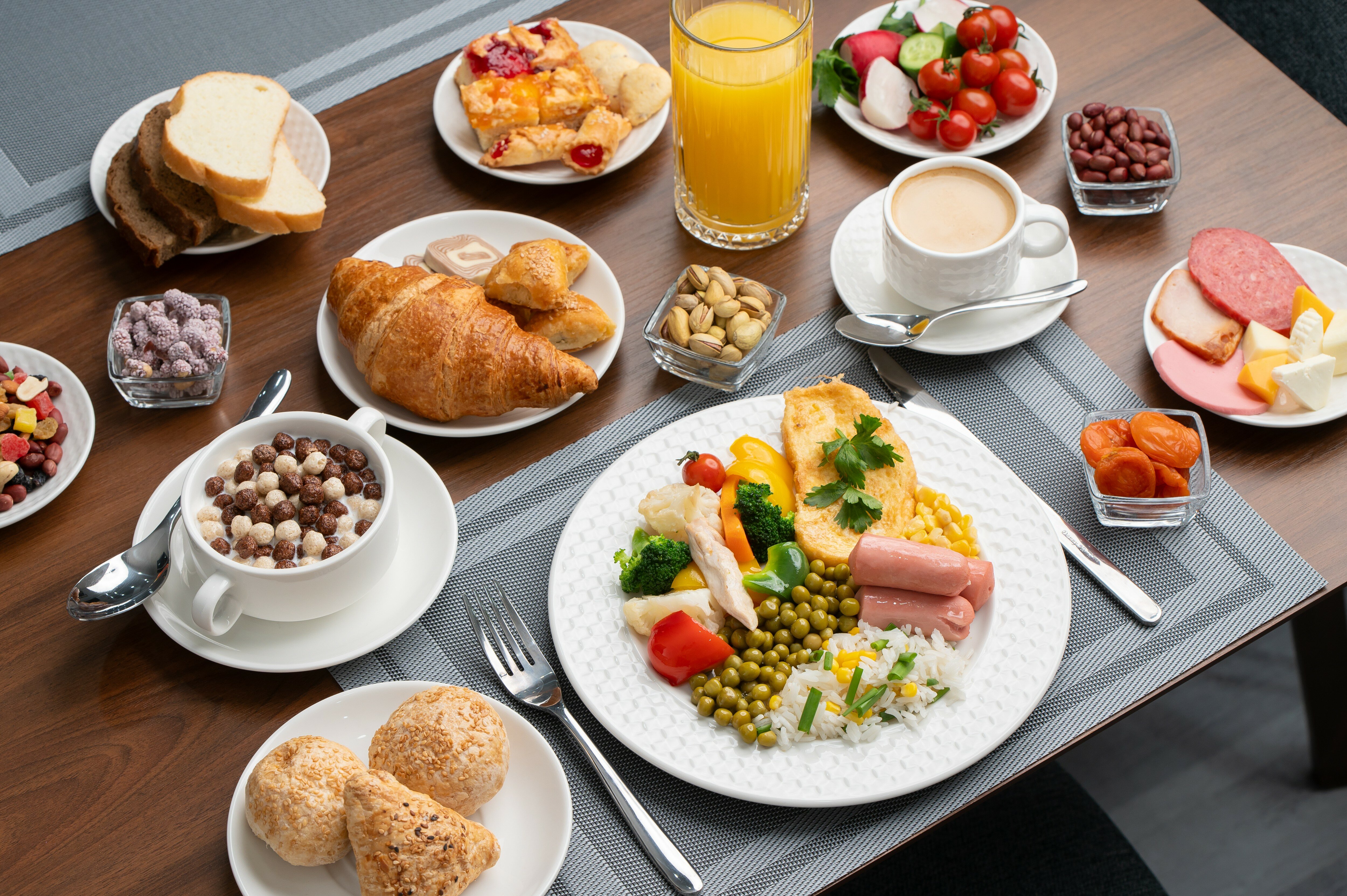 Фото Clouds Hotel