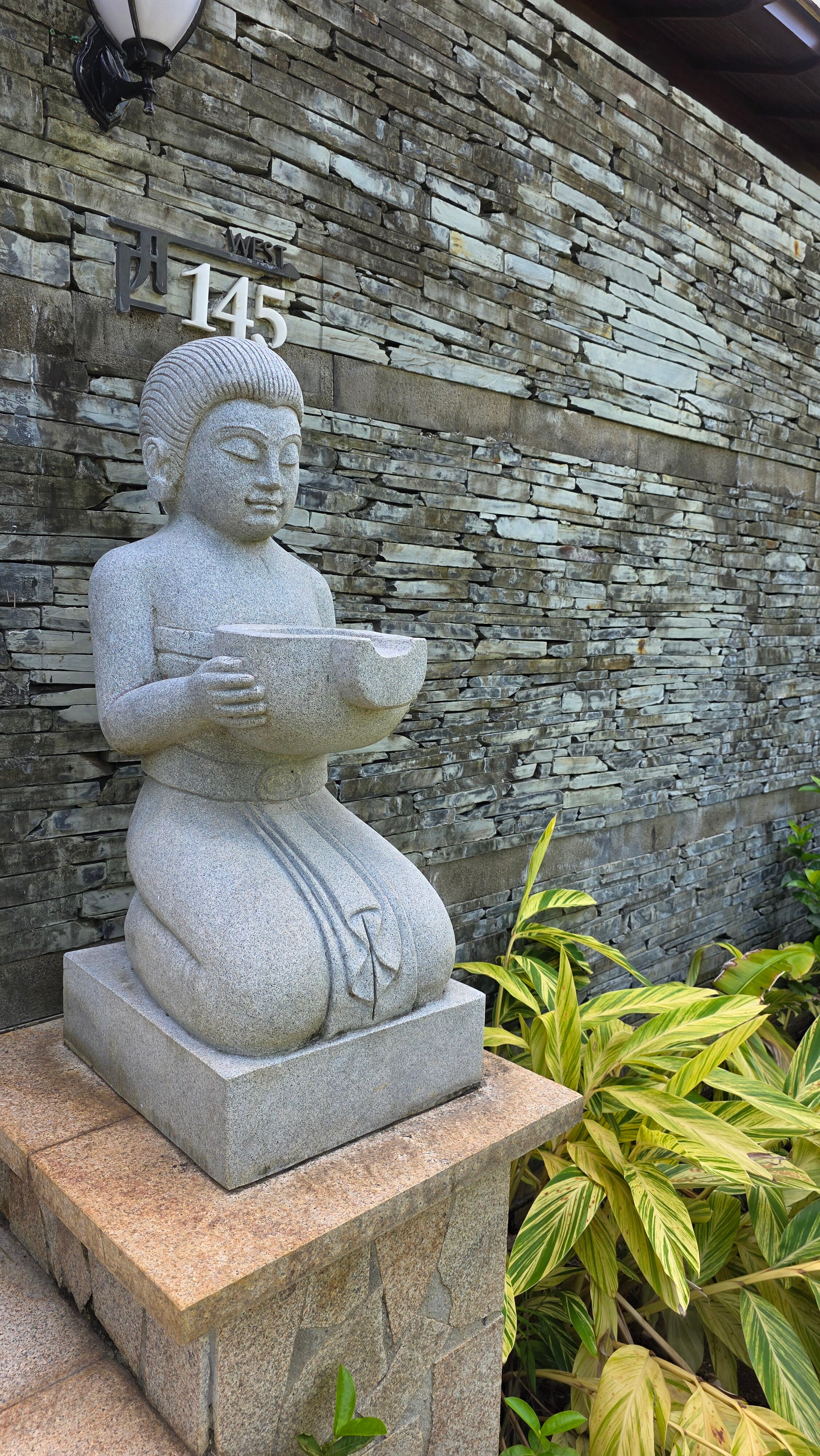 Фото Yalong Bay Villas and SPA