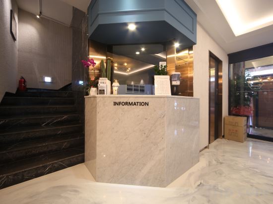 Фото The Stone Bridge Hotel