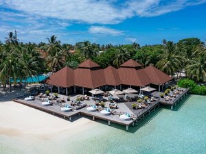 Гостиница Kurumba Maldives