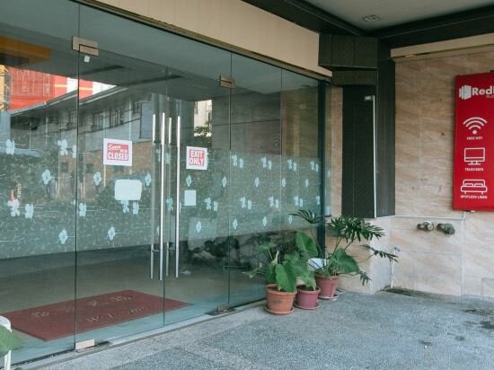 Фото RedDoorz Plus @ Winter Benitez