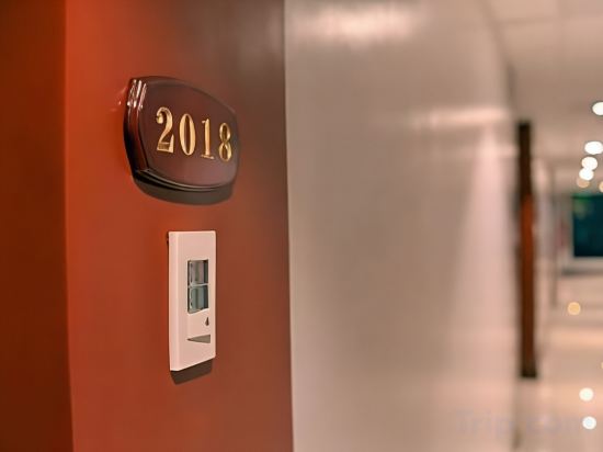 Фото Robertson Hotel