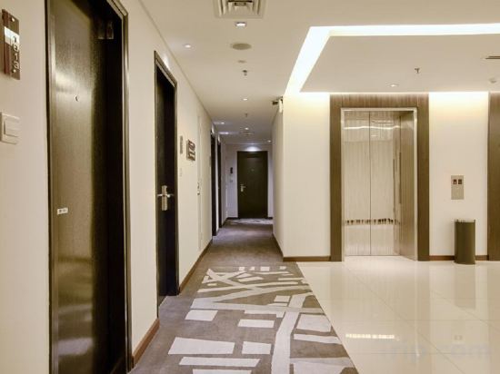 Фото Hotel WP Kuala Lumpur