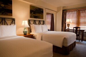 Гостиница Hotel Lombardy