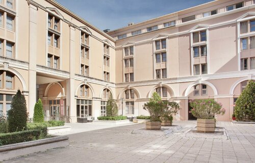 Гостиница Appart'hôtel Odalys City L'Atrium в Экс-ан-Провансе