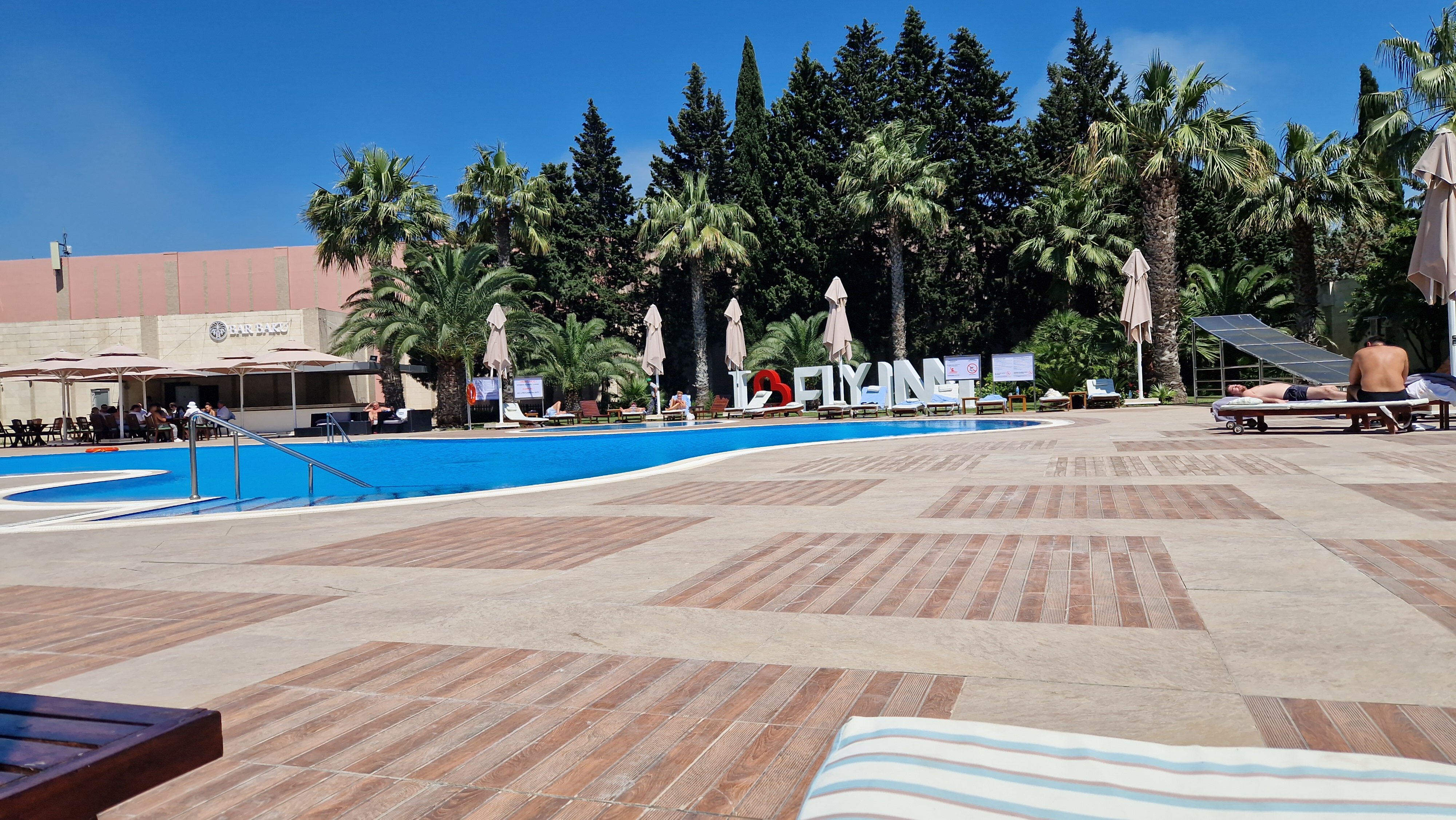 Фото Fly Inn Baku