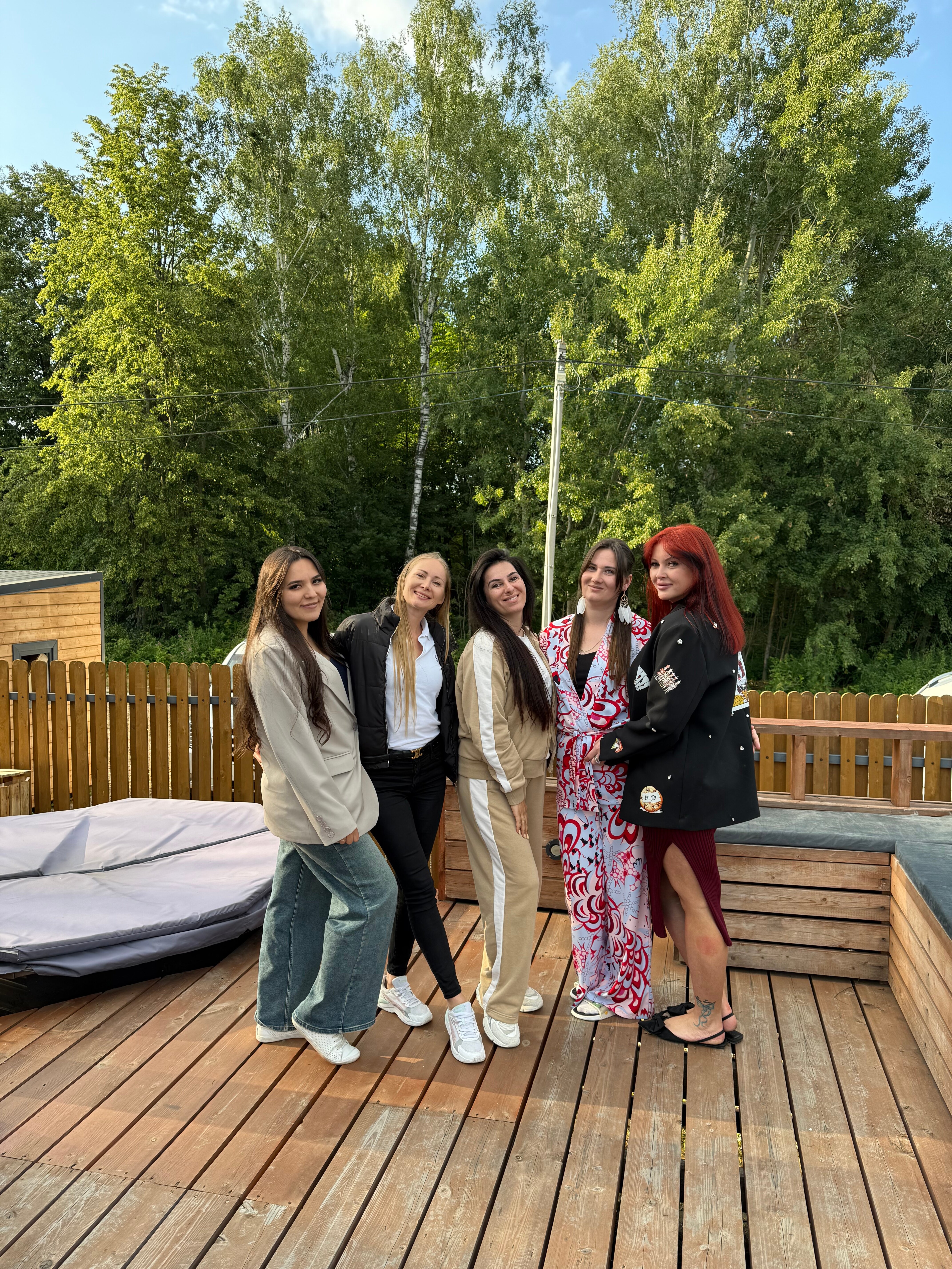 Фото A-Frame Family