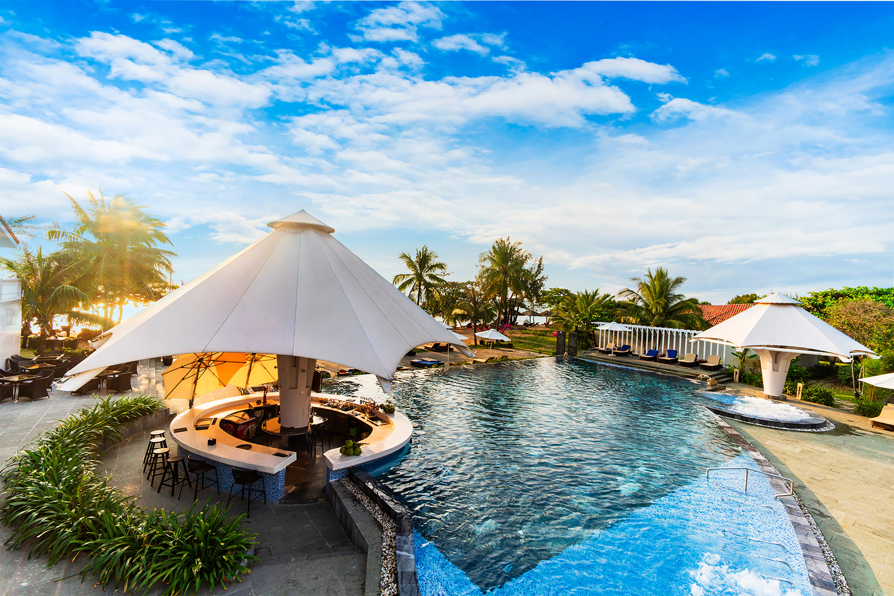 Фото Mercury Phu Quoc Resort & Villas