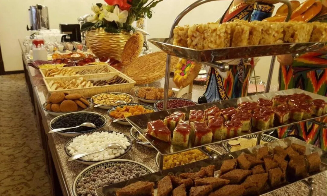 Фото Kok Saroy Plaza Hotel