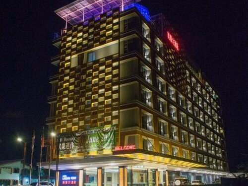 Внешний вид отеля Hotel Labuan Point в Бандар-Виктории, фото 1