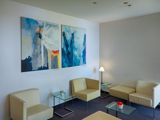 Фото Hotel Kaiserin Augusta