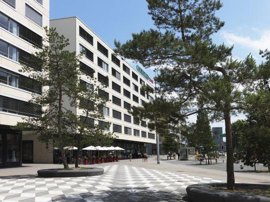 Фото Courtyard by Marriott Zurich North