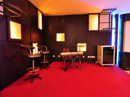 Фото Aston Ketapang City Hotel