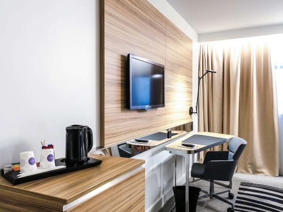 Фото Novotel Paris 14 Porte d'Orléans